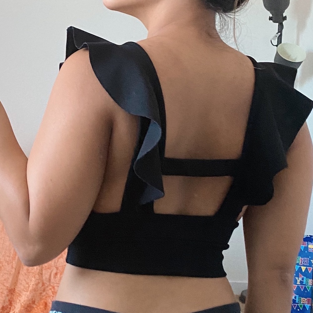 PrettyLittleThing Crop Top - Picture 4 of 4